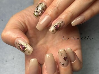 private nailsalon La Vanille 【ラ・ヴァニーユ】