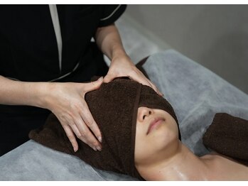 クレスト(CREST)/小顔矯正/頭蓋骨矯正/巻肩矯正