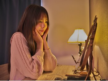 ズーミンセンカ(頭眠専科)の写真/痛みの少ないオールハンドの施術で癒されながらリフトアップ！寝てる間エステでしわ・たるみの改善を実感◎