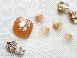 フットネイルはリーズナブル
