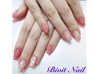 ビビットネイル(BivitNail)/