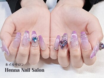 ヘンナコンス(Henna Kongs)/クリスタルビジューネイル