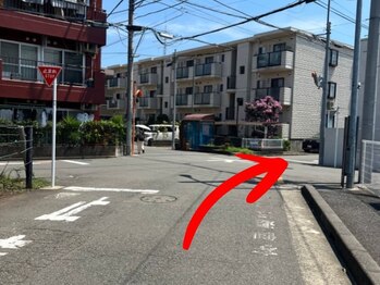 ミラ 中央林間(mira)/4叉路、止まれが見えたら