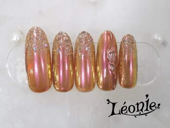 レオニー(Leonie)/ブラウンオーロラネイル
