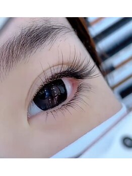ナピュレ 葛西店(Napurrel)の写真/丁寧なカウンセリングで、まつ毛から眉毛まで、似合うデザインの提案であか抜けトレンド感のある印象


