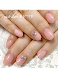 春の上品グラデーションネイル