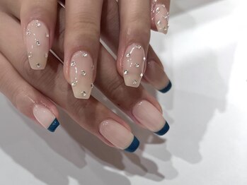 エイト アイラッシュアンドネイル 大宮店(eight)/ストーンドット×フレンチ