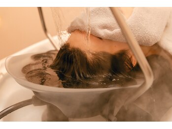 リュネ(lune)/頭浸浴で非日常体験