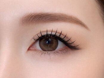 ヴォーグ(Vogue)の写真/【リピート率No.1&Healthy】マツエク×パーマで流行りの抜け感まつ毛へ♪光を味方にナチュラル映えする瞳☆