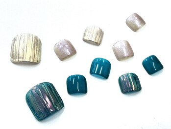 ネイルサロン クイール 小山店(NAIL SALON QUILL)/バカラ風オーロラネイル