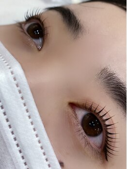 エムズビューティーサロン 経堂店(M's Beauty Salon)の写真/【自まつげ派の方】まつげパーマでぱっちり目元に☆丁寧なカウンセリングで状態を見極め、理想の目元へ♪