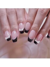 レプティーネイル(Les petite nail)/フレンチネイル