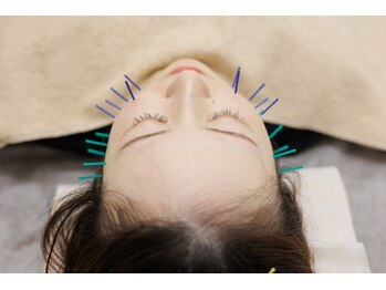プレメ 人形町院(The Preme)の写真/首から整える美容鍼プレミアム◎お顔のたるみ/ほうれい線/左右差/首肩こり/頭痛/眼精疲労/睡眠改善に