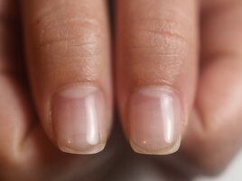 自爪育成/柳津ネイルサロン