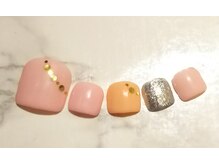 オハナレイ LEALEA FITNESS&SPA 東戸塚店内/ホログラムネイル