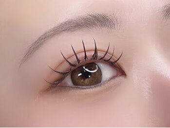 リンベル 安城店(LINBELLE)の写真/【話題の新技術＊アンドヘルシー】まつ毛エクステとパーマを組み合わせ、パッチリとしたお目元へ導きます♪