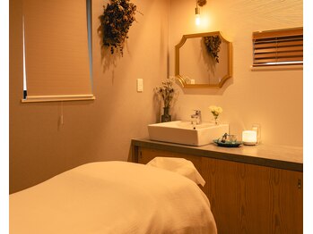 サロン ハナレ(salon HANARE)の写真/【首肩こり・背中の重だるさ・疲労感】深い圧で深部までゆるめ、軽やかな身体へ