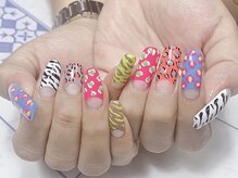 ティーエス ネイル ガーデン(T.S Nail Garden)/カラフルアニマルデザイン