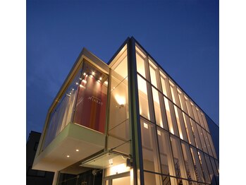 アナスタシア ミアレ 表参道店/表参道店の外観|眉毛サロン