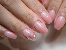 ピンクグラデーションネイル