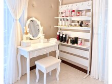 エクラフルール(Eclat Fleur)の雰囲気(ドライヤー・ヘアアイロン・CCクリーム完備で施術後の外出も◎♪)