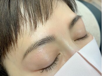 ブロンズアイ(BRONZE EYE)/ アイブロウ