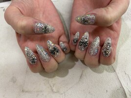 持ち込みパーツキラキラネイル