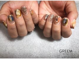 秋カラーニュアンスネイル