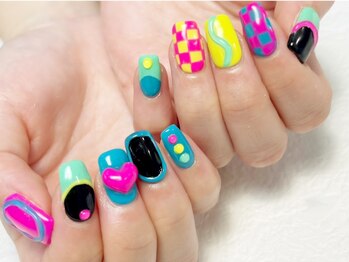 ゆちたの部屋の写真/【持ち込みアート¥7400~】個性派デザイン~流行りのワンホンネイルまで幅広く対応♪サンプルのご用意も有り!