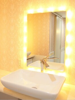 アイマジック 銀座店(EYE MAJIC)/ゆったり使える広々洗面スペース