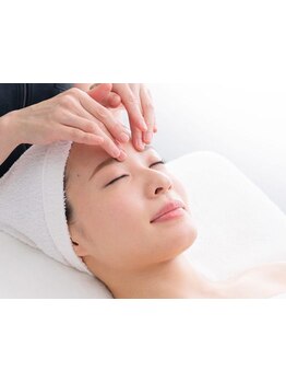 ホウレイ線・たるみ改善！予防ケア