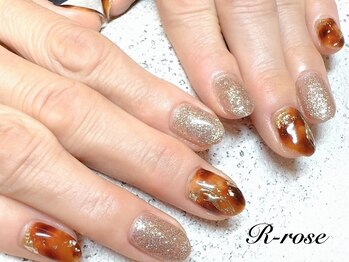アールローズ(R-rose)/べっ甲ネイル