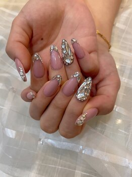 エスフィーネイルサロン ブリーユ(Esfy nailsalon Brille)/ストーンフレンチ