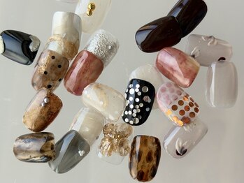 アロンネイル(A’arone nail)の写真/天神博多に行かなくてもお洒落に！手元にファッションの一部を纏うトレンド感♪