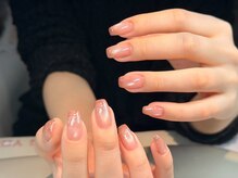 センシー ネイル スタジオ(Sensy Nail Studio)/上品なラメグラデーション