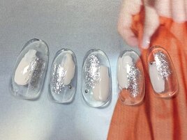 ニュアンスホワイトネイル♪