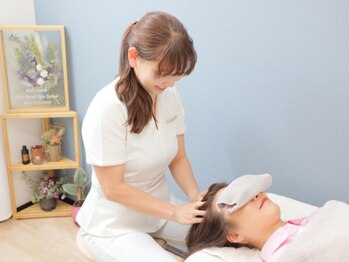 ヤスコルーム(835.room)の写真/＼日々の疲れにご褒美を／濡らさないドライヘッドスパで思わず寝てしまう気持ちよさ♪施術後のスッキリ感◎