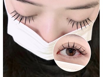 ラッシュワン 四条店(Lash One)の写真/束感トレンドデザイン【ワンホンエクステ★オフ込み¥6980】フラットラッシュ使用で可愛い状態が長く続く♪