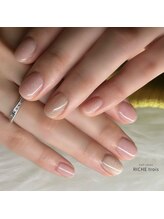 リッシュ トロワ(RICHE trois)/ピンク×ベージュマグネット