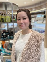 スリーラッシュ エルフネイル(threelash elf.nail) 嶋津 安寿子