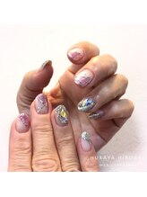 ネイルスタジオ レイナローズ(NAIL STUDIO Reina Rose)/煌めくシルバー
