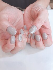 グレージュ大理石柄ネイル