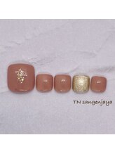 ティーエヌ 三軒茶屋駅前店/1月フット5900円→オフ込4500円