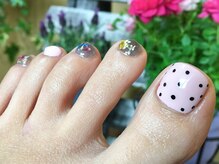 サロンドフォーエイチ(salon de 4H)/トレンドのドットを足元にも♪