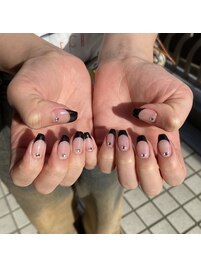 黒フレンチ × ストーン
