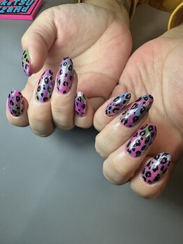 派手派手レオパード