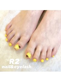 ひまわり　フットネイル