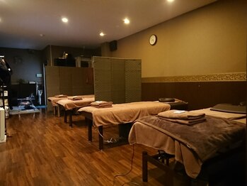 ほぐし工房 ビーケア(B care)の写真/【家族/友人との利用大歓迎】首肩こり/腰等,特にお疲れの箇所を集中的に施術OK!大切な人との特別な時間を♪