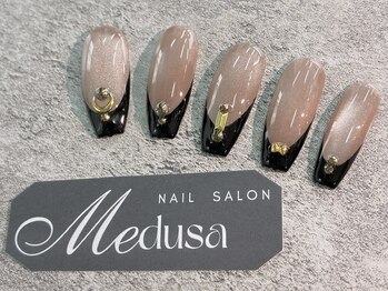 メデューサ(Medusa)/黒フレンチ