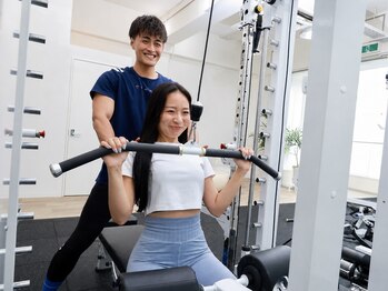 アンプシーフィット(UMPSY FIT)の写真/広島市で女性のボディメイクに特化したパーソナルジム|3ヶ月でウエスト平均-10cmの実績|口コミ数広島No.1